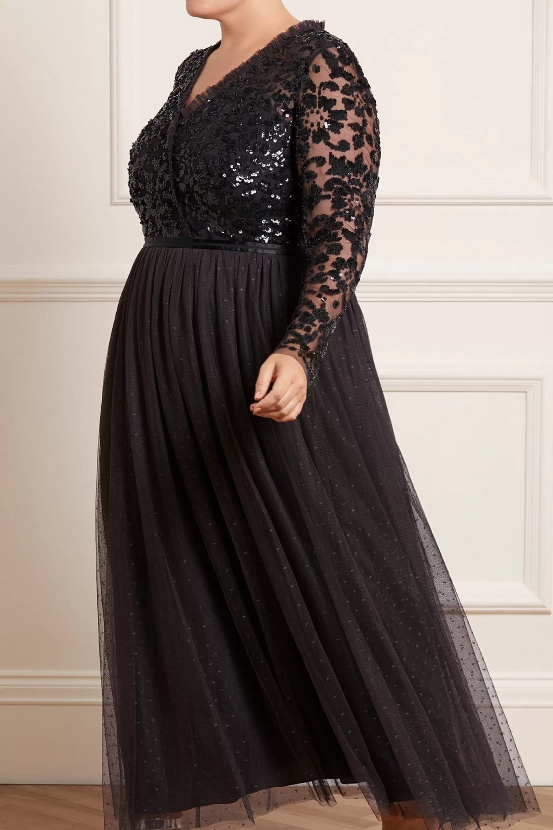 Women Needle & Thread Plus Size | Embellished Dresses-Tempest V-Neck Bodice Ankle Gown